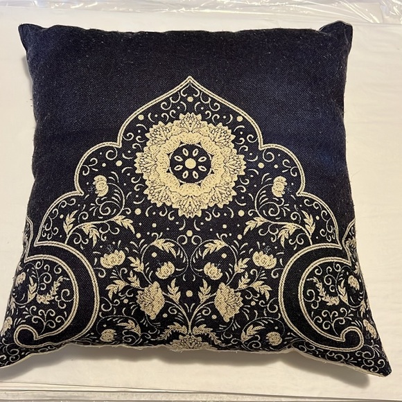 COTTON LINEN PILLOW COVERS (2) - Picture 9 of 11